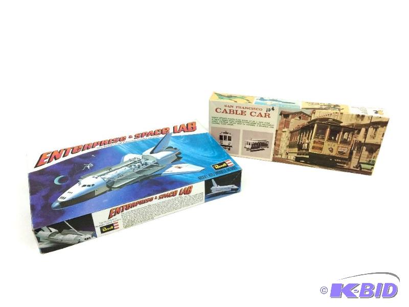 lot 3 image: Mint condition Vintage San Francisco cable car and Enterprise space shuttle models.