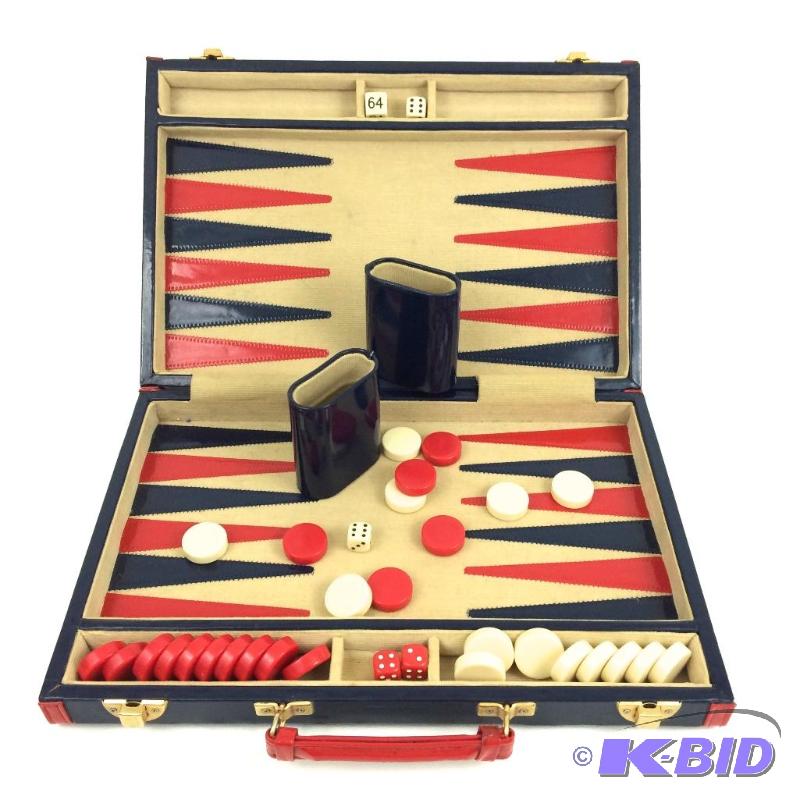 lot 6 image: Vintage Backgammon game in original case