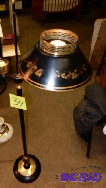 Metal pole lamp