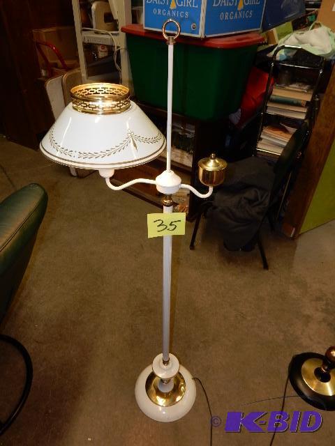 Metal pole lamp
