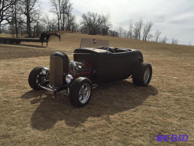 1929 Ford Roadster Has rebuilt 350 Chevy eng...