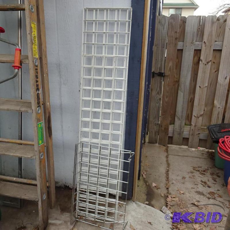 Misc metal wire grid for retail display or sh...