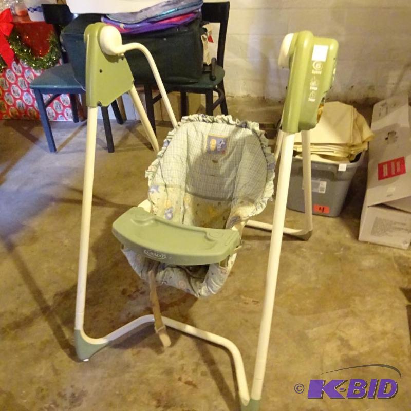 Graco baby swing. Missing battery cover....