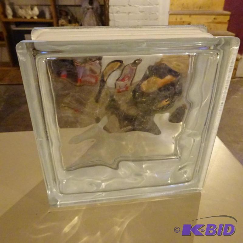 6 glass blocks. New. 8 x 8...