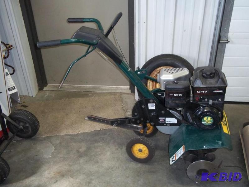 24&quot Yardman Tiller with 5.5 hp motor, co...
