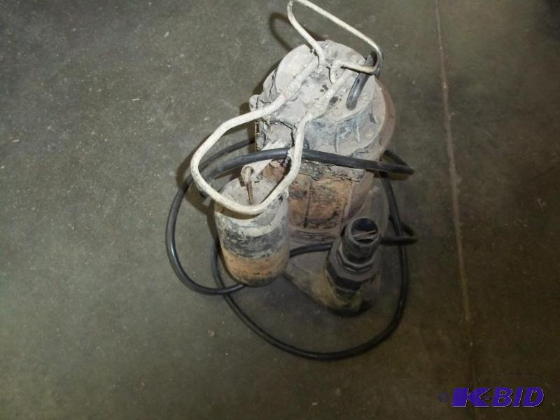 Sub pump.&nbsp consignor states works...