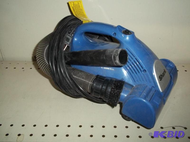 Shark Vacuum tested and works...