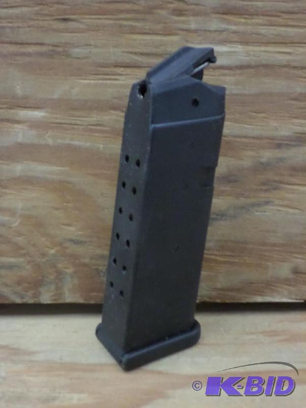 lot 53 image: Glock 19 Pistol Magazine...