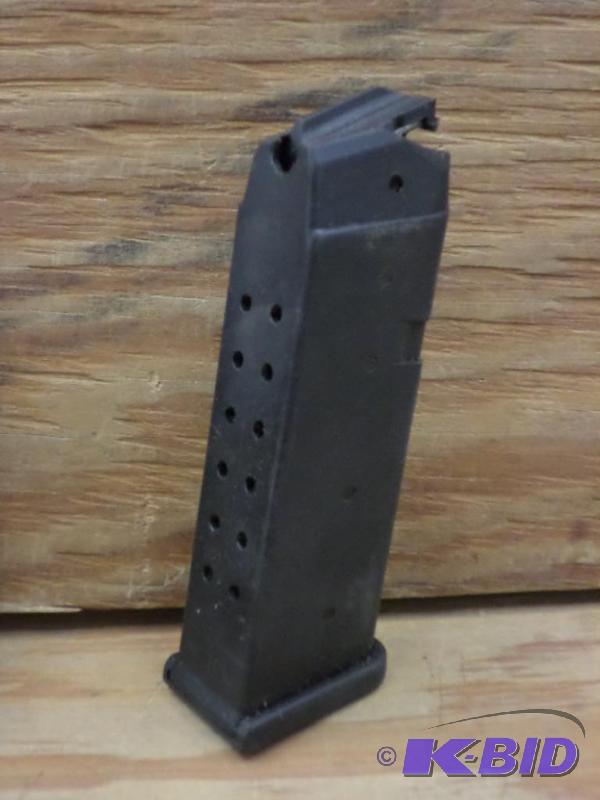 lot 54 image: Glock 19 Pistol Magazine...