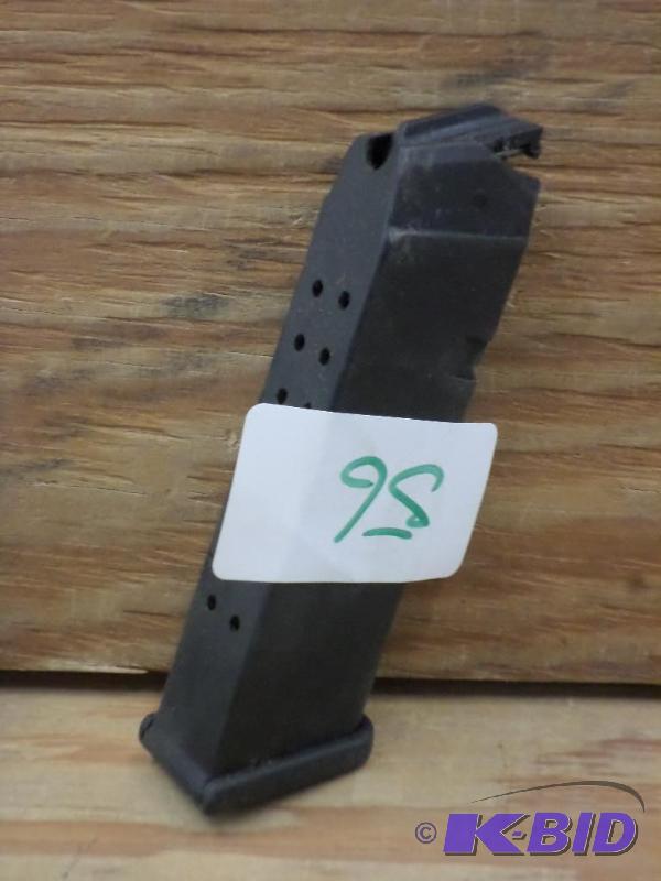 lot 56 image: Glock 17 Pistol Holster...