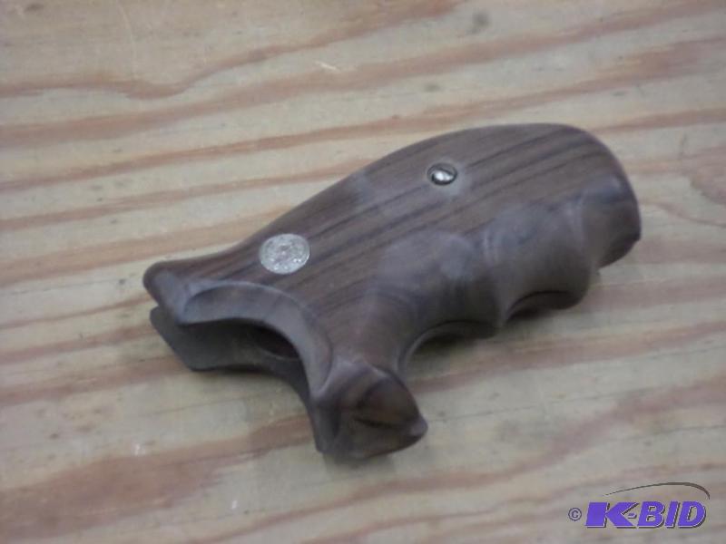 lot 57 image: Smith & Wesson Wooden Pistol Grips...
