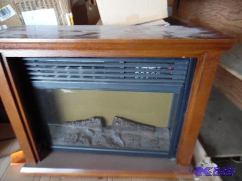 Fireplace with Mantle
