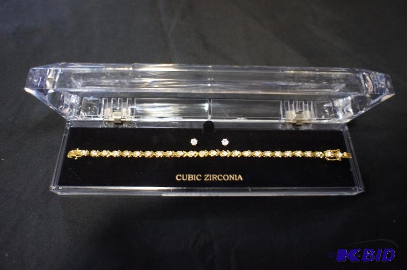 New Goldtone CZ Bracelet &amp Earrings Set -...