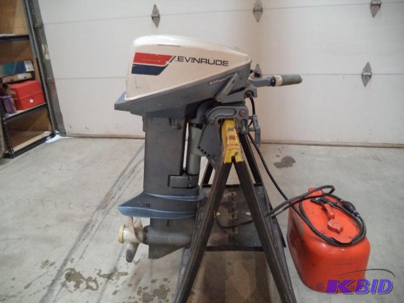 Evinrude 15hp motor with elec start