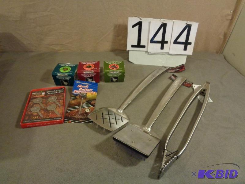 New Display Model Stainless Steel BBQ Grill S...