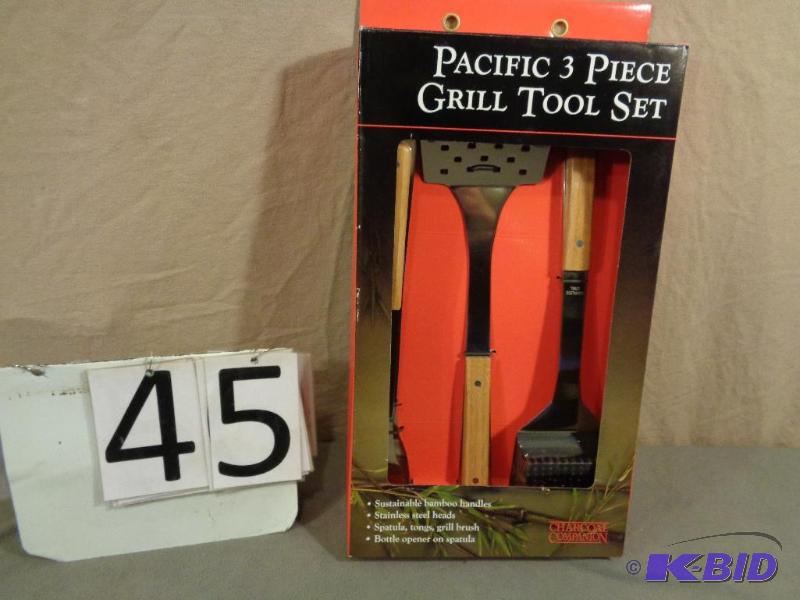 New Pacific 3 Pc Grill Tools Set....