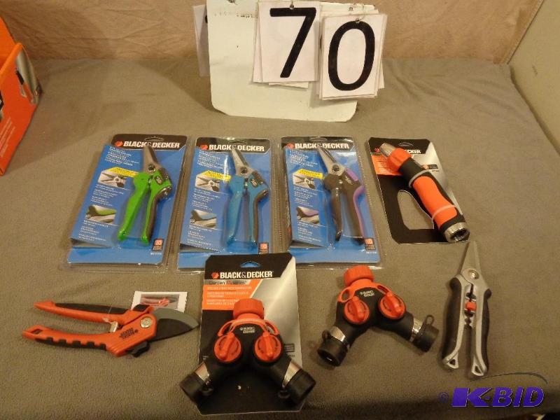 New Display Model 2 Way Hose Connectors, Gard...