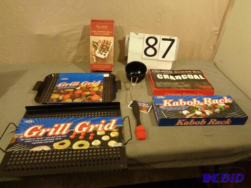 New Display Model Grill Grids, Chili Pepper G...