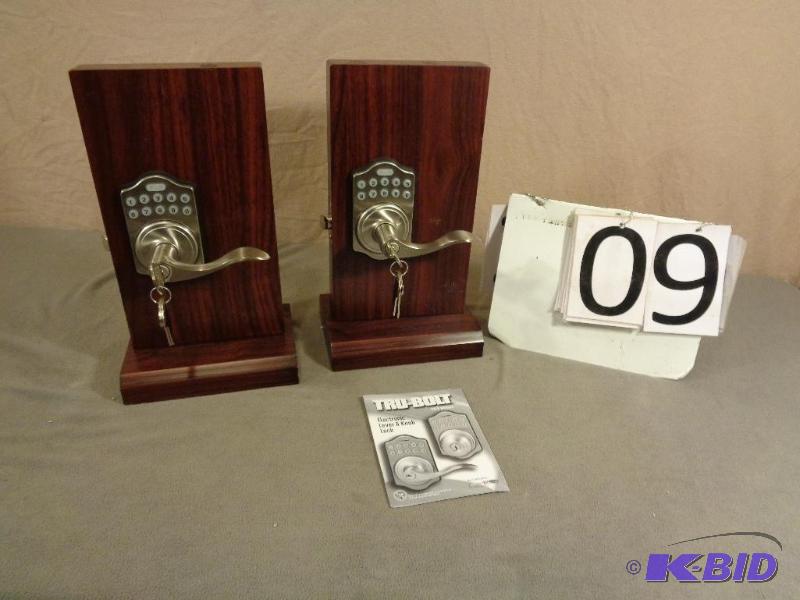 2 New Display Model Electronic Lever Door Loc...