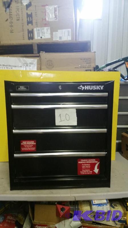 lot 10 image: Husky Tool Chest