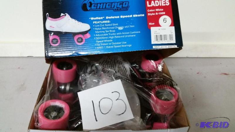 lot 103 image: Chicago Roller Blades sz 6