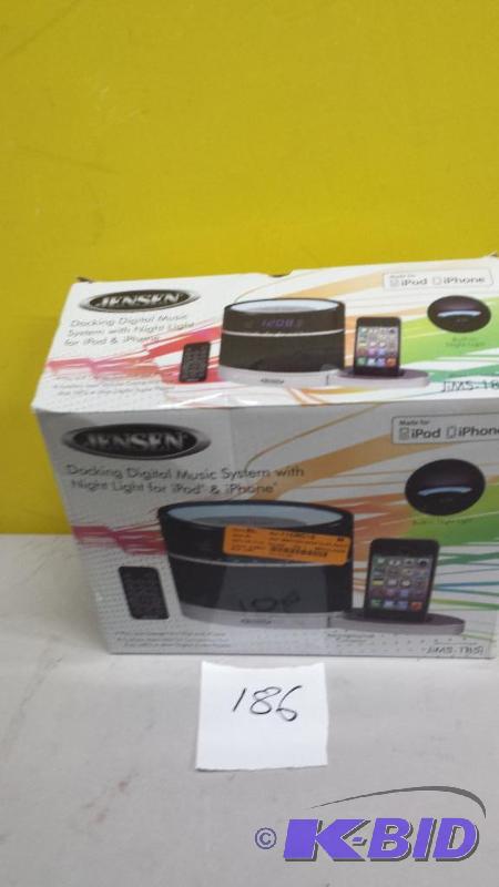 lot 186 image: Jensen Docking Digital Musical System with night light for ipod and iphone