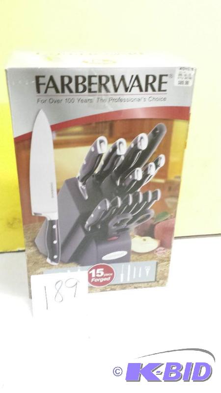 lot 189 image: Farbeware 15 pc cutlery set