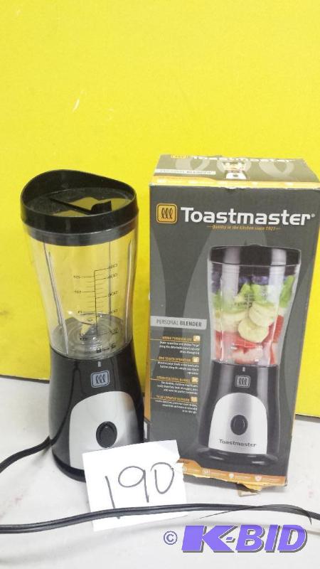lot 190 image: Lot of 2 Toastmaster personal blender