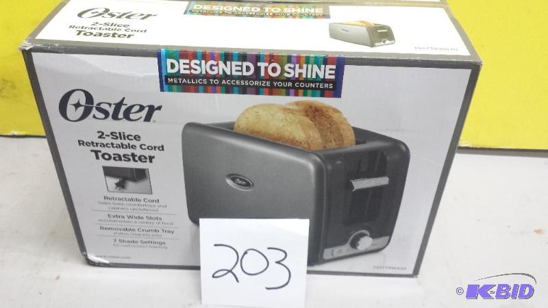 lot 203 image: Oster 2 Slice Toaster