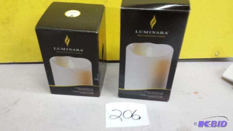 lot 206 image: Lot of 2 Luminaras