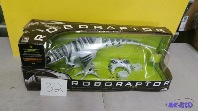 lot 32 image: Roboraptors