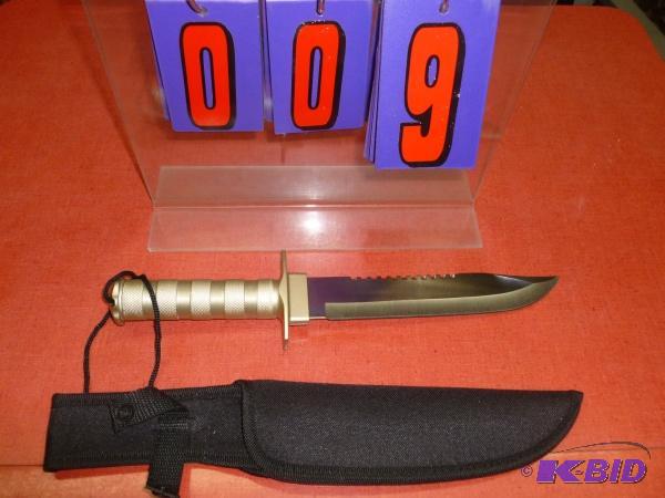 lot 9 image: 8" survivalhunting knife with accessori...