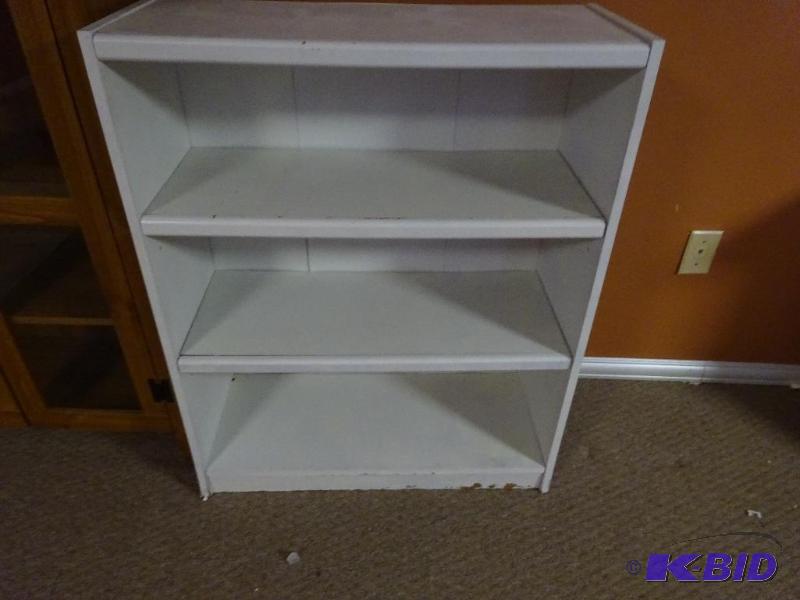 lot 40 image: Book Shelf