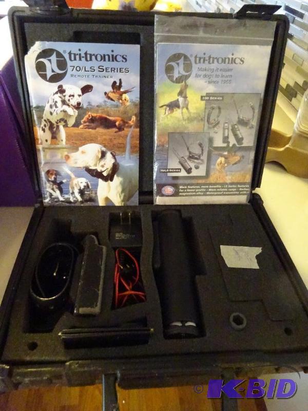 lot 54 image: Tritronics Dog Trainer
