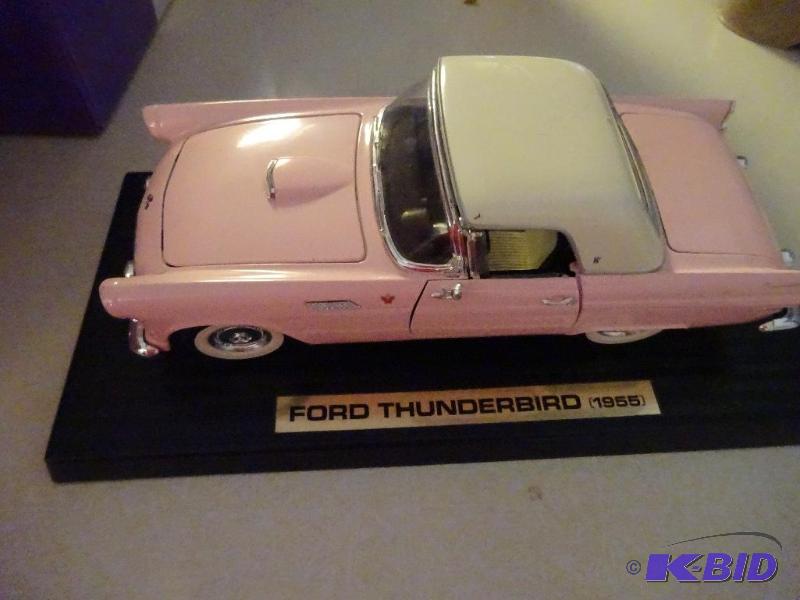 lot 61 image: 1955 Ford Thunderbird Die cast