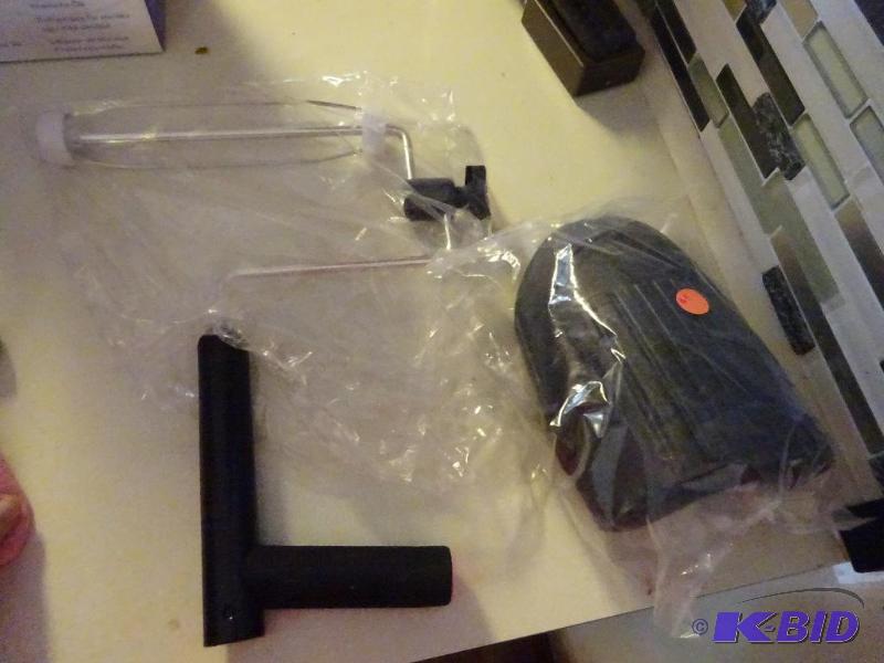 lot 62 image: Tomboy Tools Roller & Knee Pads
