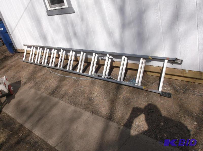lot 124 image: Werner 20 extension ladder in great conditio...