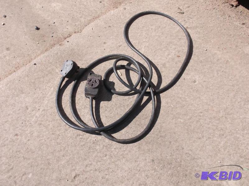 lot 133 image: High power power cord appears in good usable ...