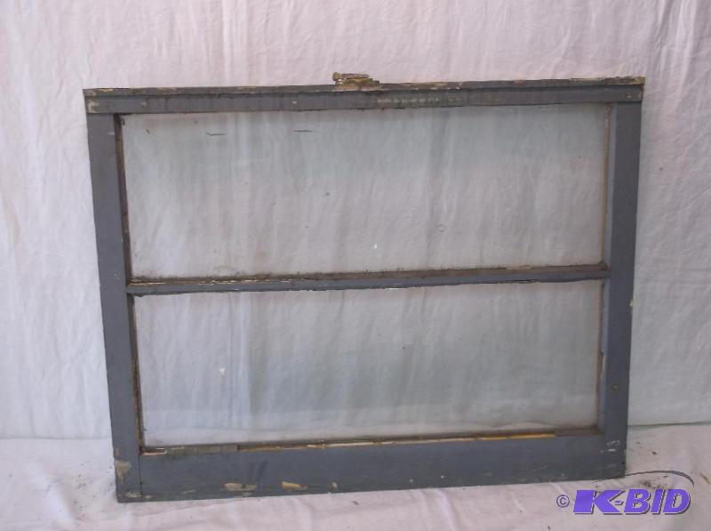 lot 141 image: Vintage 2 pain window measuring 31" L x ...