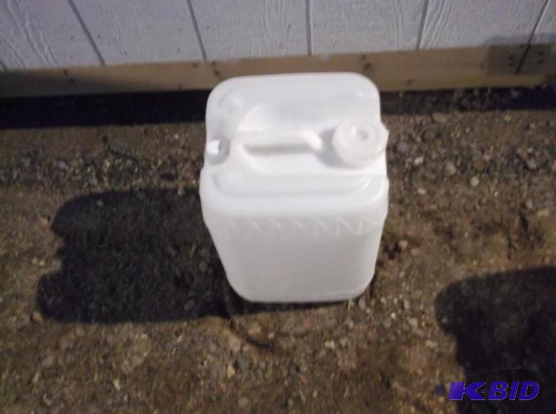 lot 174 image: 5 gallon food grade container make great wate...