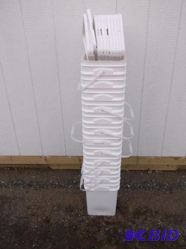 lot 181 image: 12 - 3 gallon food grade pails with lids....