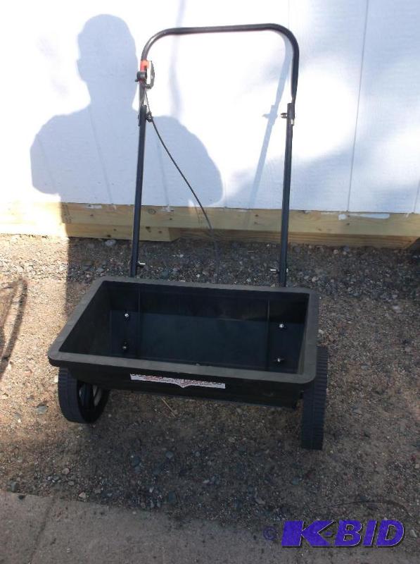 lot 88 image: Fertilizer spreader looks in great condition....