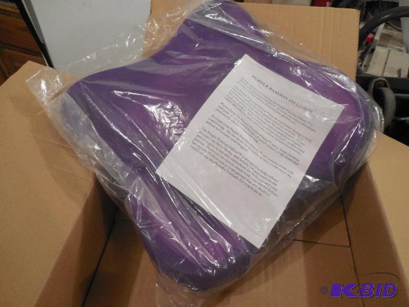 lot 12 image: New - Purple Gel Pillow