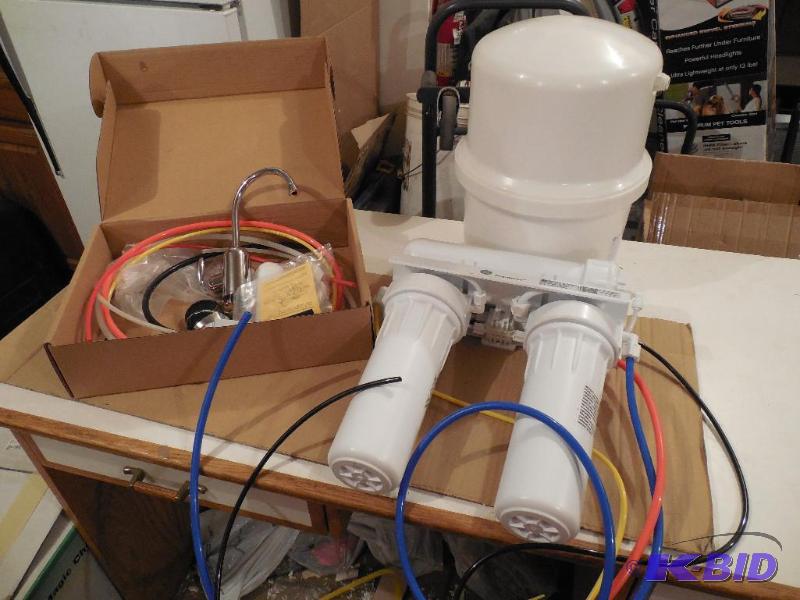 lot 20 image: GE Reverse Osmosis Filtration System