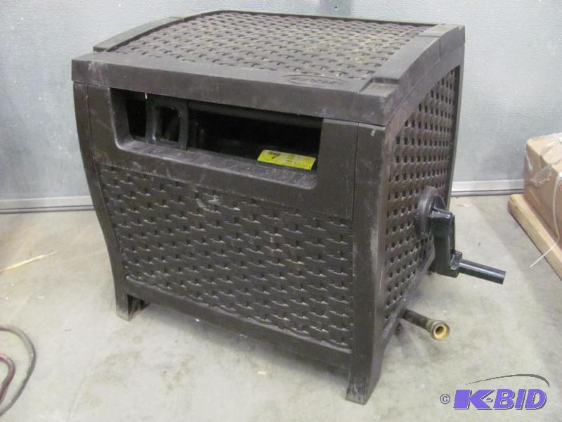 This SUNCAST Resin Wicker 175-ft Smart Trak H...
