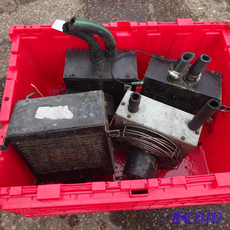 lot 28 image: 4 auxilary heaters. With fan and motor. 12 vo...