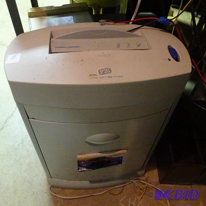 lot 112 image: Royal Cross Cut Paper Shredder DoubleAgent 31...