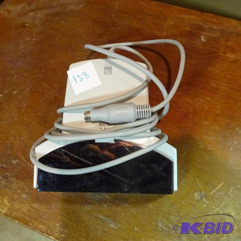 lot 138 image: Logitech Scanman Model 256...