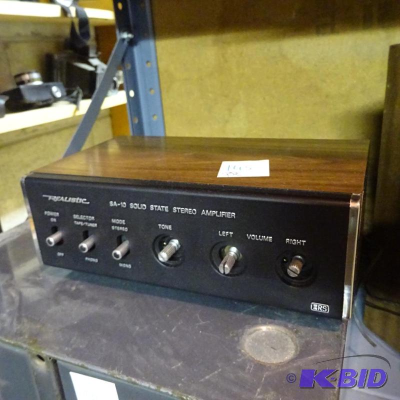 lot 145 image: Realistic SA-10 Solid State Stereo Amplifier...