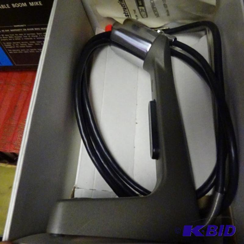 lot 27 image: Health Microphone HDP-121...